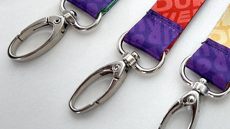 Stainless steel swivel snap hook with heavy-gauge wire and spring gate for high-duty lanyards