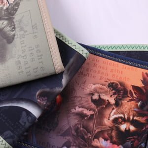 large beer glass mug holder with neoprene insulation