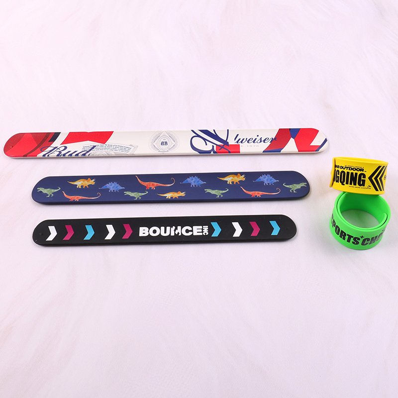 reflective slap wristband bracelet for night safety running and cycling visibility