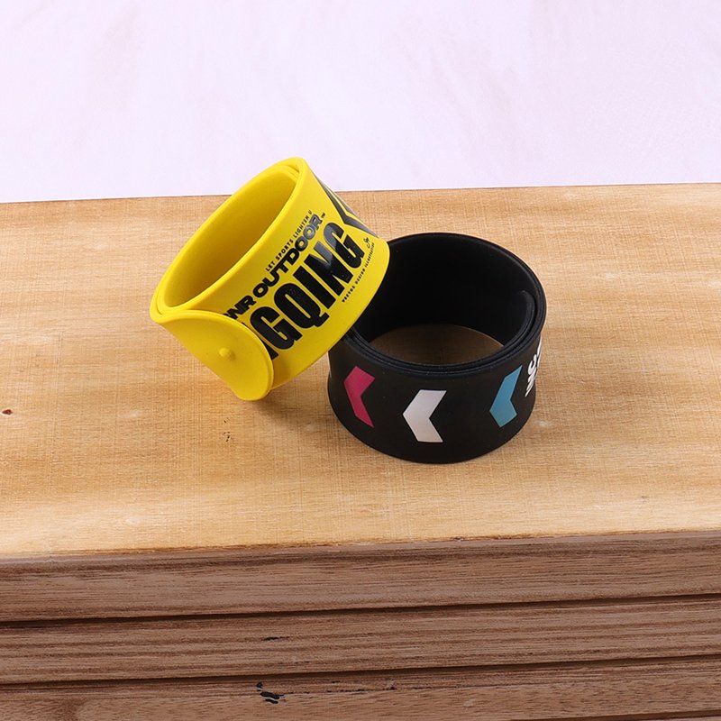 reflective safety wristband for outdoor sports and night walking visibility