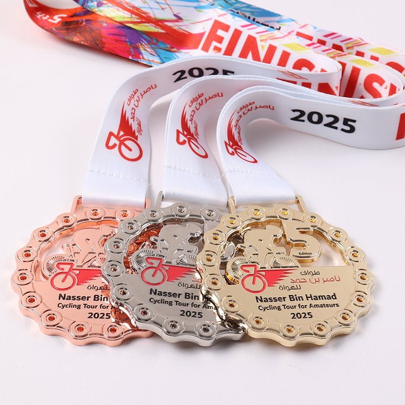 Electroplated metal medals with custom lanyards for sports competitions and award ceremonies