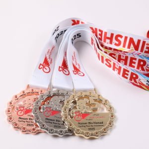Electroplated metal medals with custom lanyards for sports competitions and award ceremonies