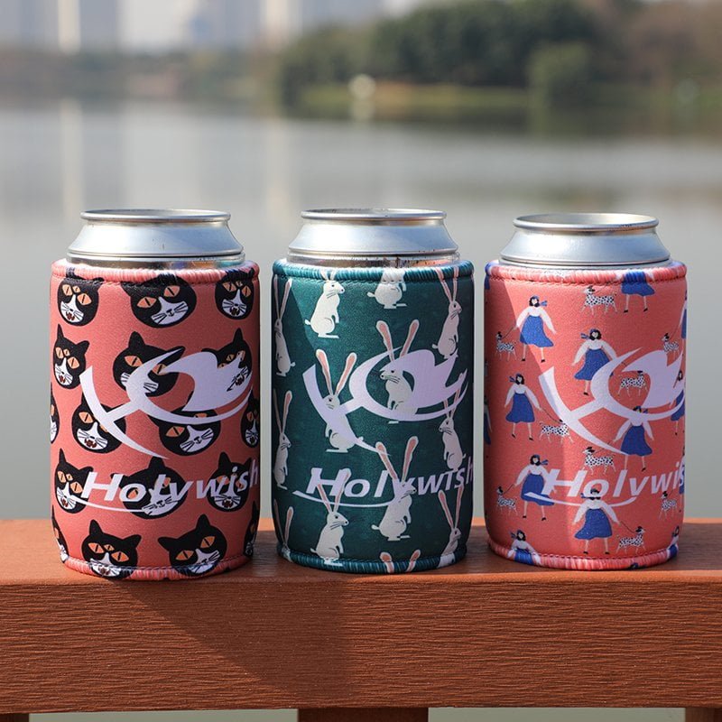 Stubby holder with air vent hole design